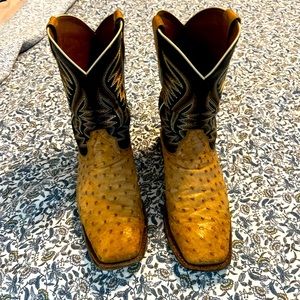 Men’s Ariat ostrich boots sz 12D